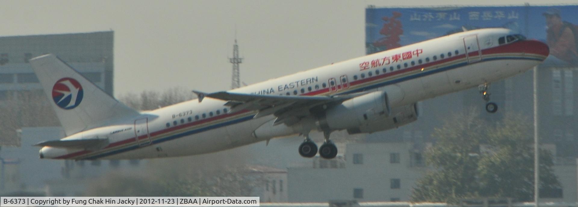 B-6373, 2008 Airbus A320-232 C/N 3650, Taking off
