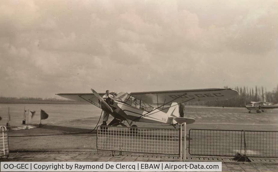 OO-GEC, 1946 Piper J3C-65 Cub Cub C/N 16378, 1946 Piper J3C-65