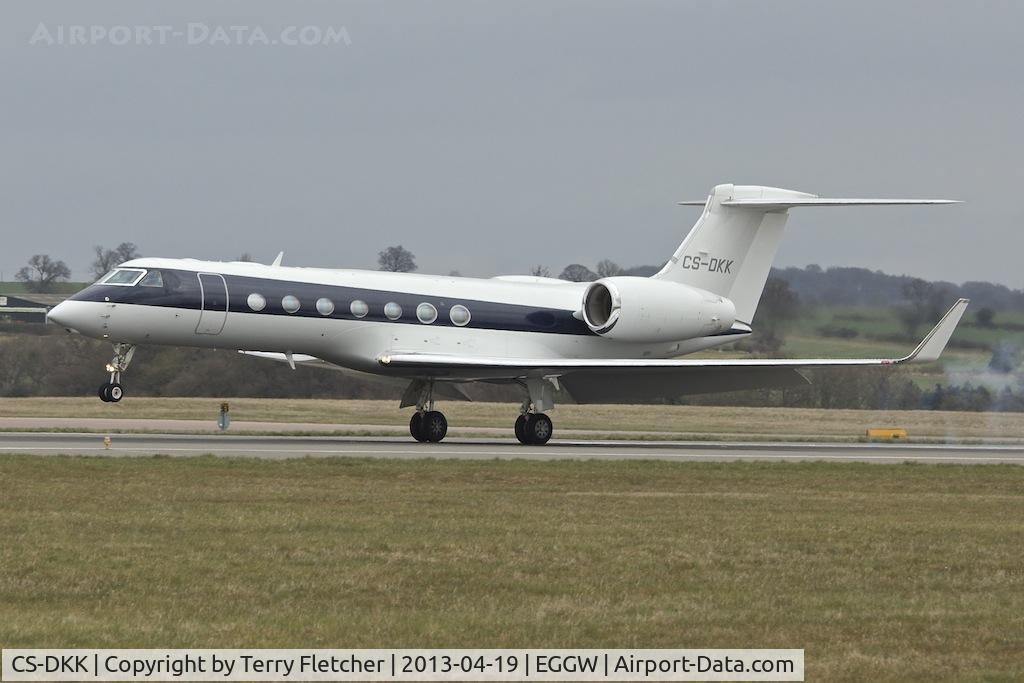 CS-DKK, 2008 Gulfstream Aerospace GV-SP (G550) C/N 5201, 2008 Gulfstream Aerospace G-V-SP Gulfstream G550, c/n: 5201 at Luton