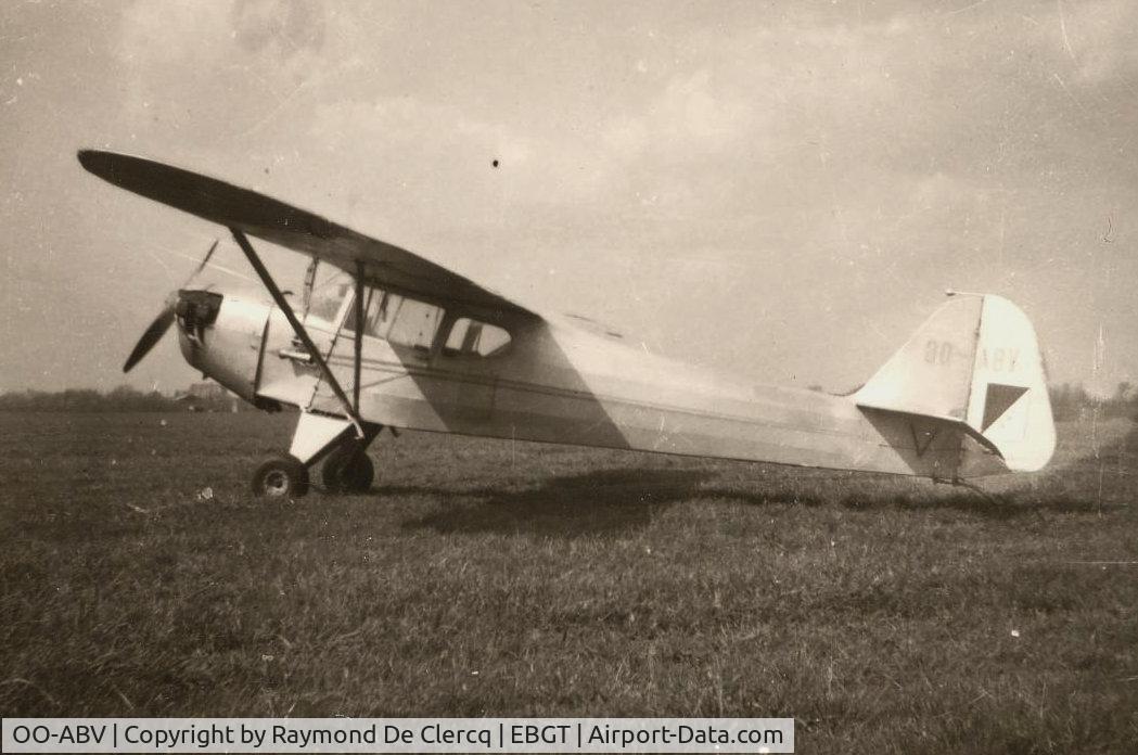 OO-ABV, Auster J-2 Arrow C/N 2377, Gent 1967
