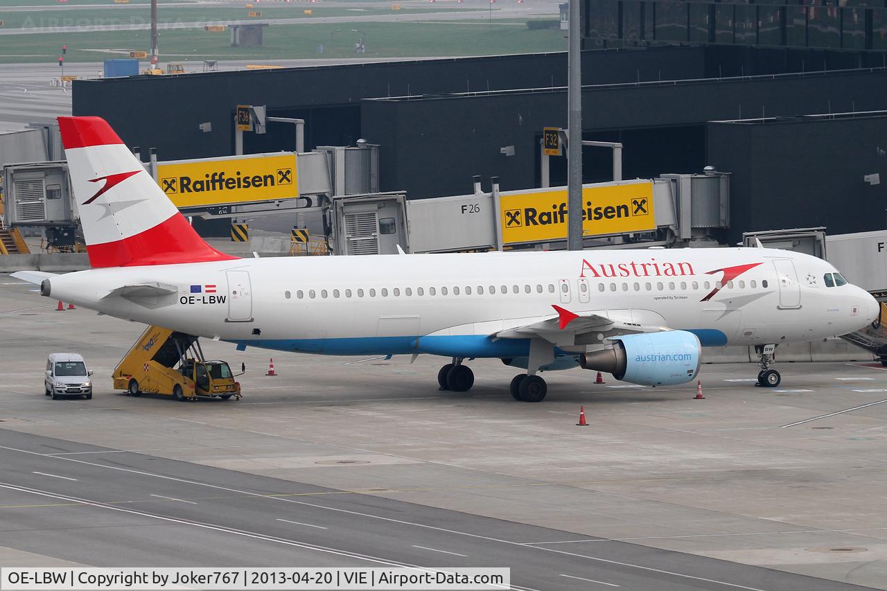 OE-LBW, 2001 Airbus A320-214 C/N 1678, Austrian Airlines