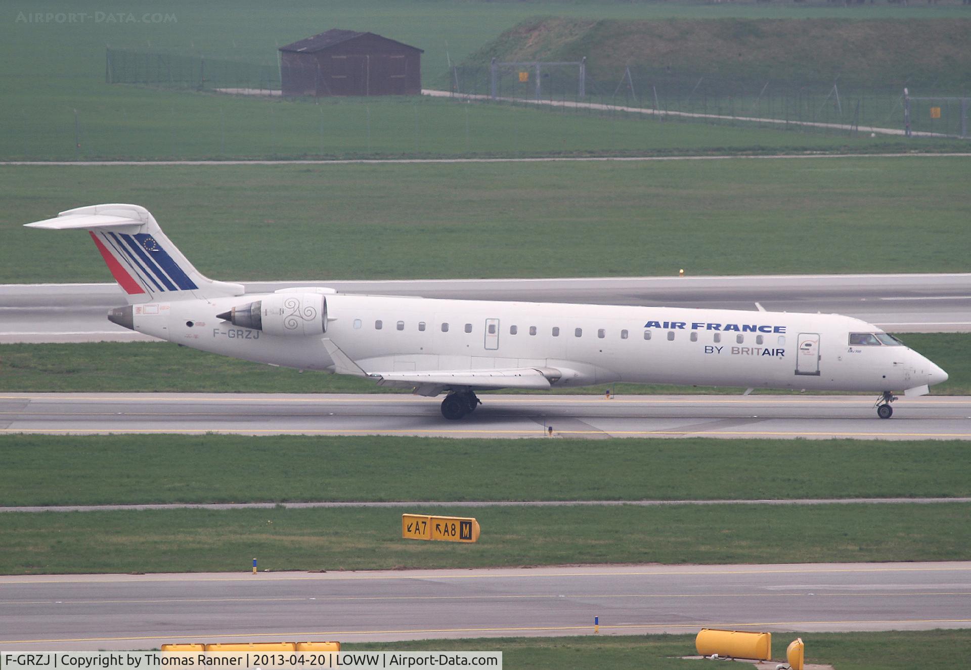 F-GRZJ, Canadair CRJ-702 (CL-600-2C10) Regional Jet C/N 10096, Brit Air Bombadier CRJ-700