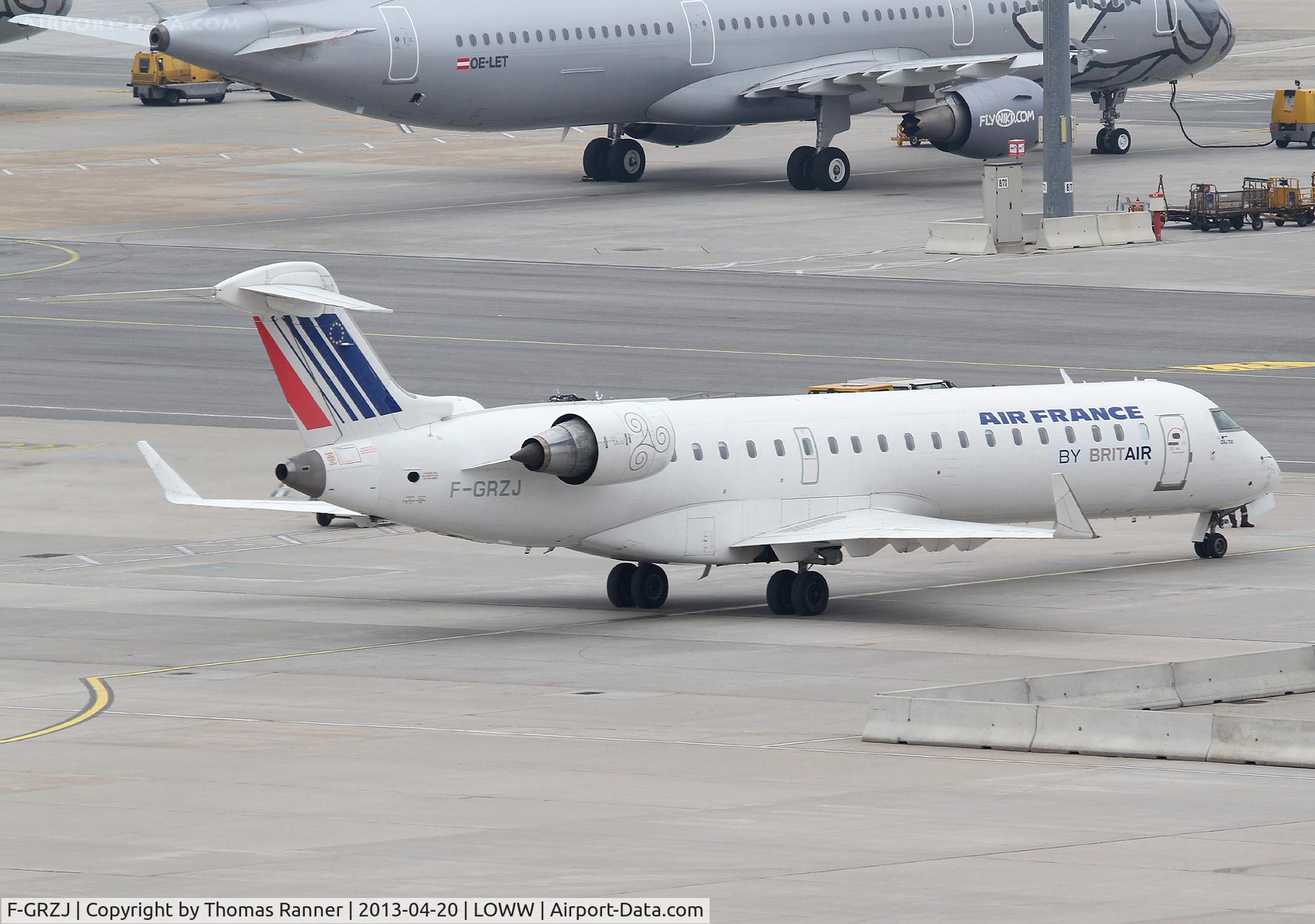 F-GRZJ, Canadair CRJ-702 (CL-600-2C10) Regional Jet C/N 10096, Brit Air Bombadier CRJ-700