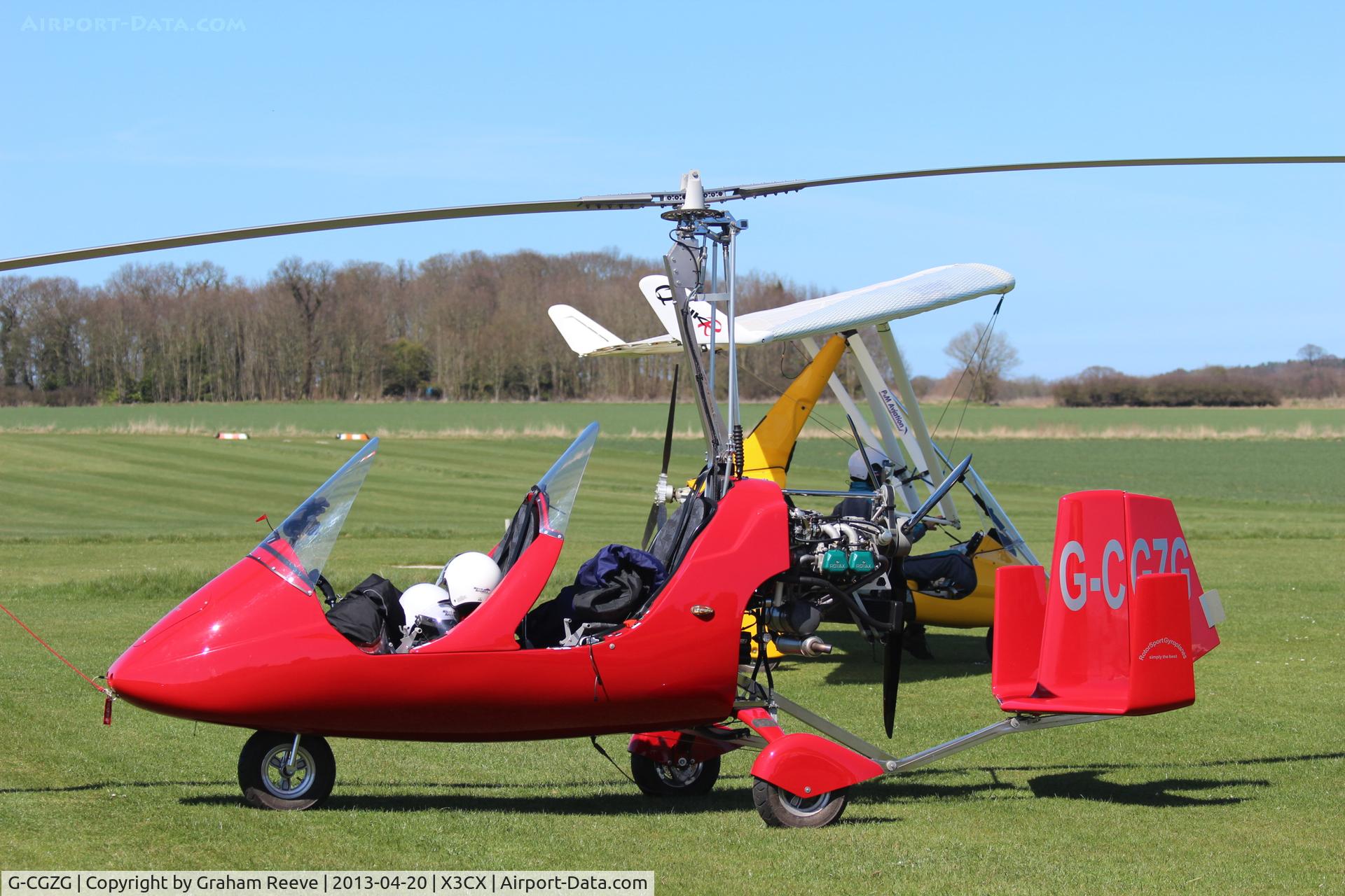 G-CGZG, 2011 Rotorsport UK MTOsport C/N RSUK/MTOS/041, Parked at Northrepps.