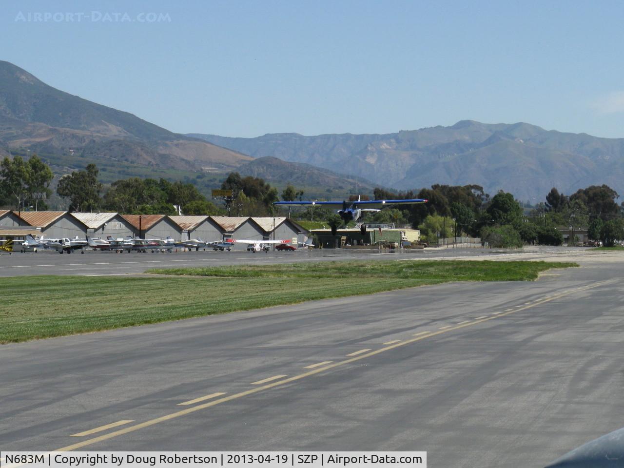 N683M, 2012 Cub Crafters CC11-160 Carbon Cub SS C/N CC11-00239, 2012 CubCrafters CC11-160 CARBON CUB LSA, Lycoming O-360-based CC340 with O-320 cylinders rated 180 Hp for 5 minutes, 80 Hp cruise, another on short final for Rwy 22L grass STOL Touch & Go