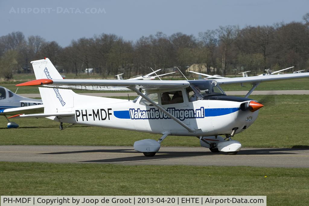 PH-MDF, Reims F172N Skyhawk C/N 1842, Vakantievelilingen.nl advert
