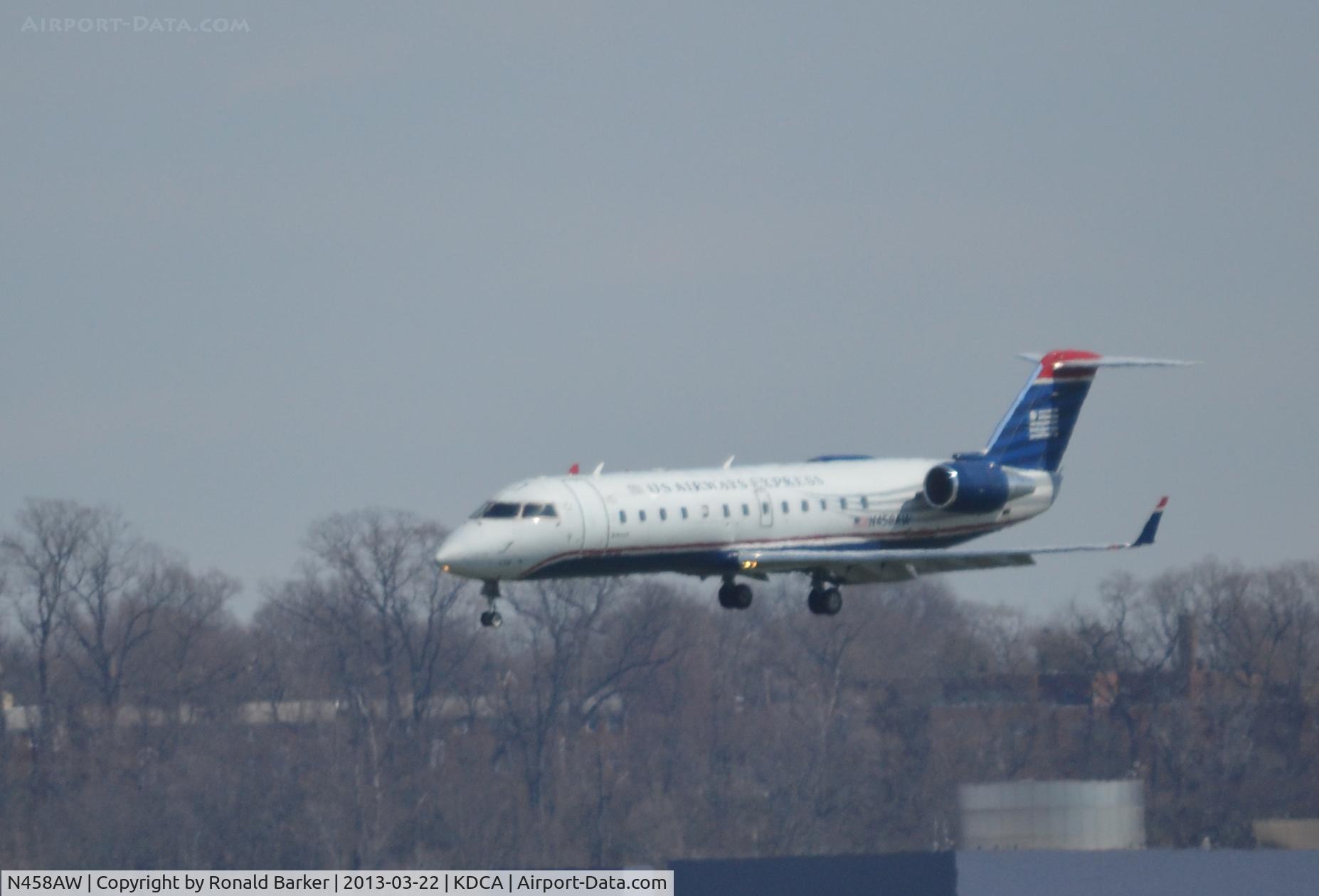 N458AW, 2003 Bombardier CRJ-200LR (CL-600-2B19) C/N 7861, Approach DCA