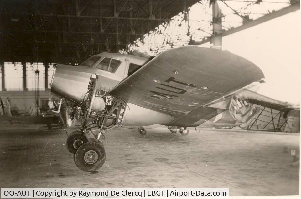 OO-AUT, Cessna UC-78 Bobcat C/N 5884, Gent 1965, Only one very bad photo for the end of this airplane.
