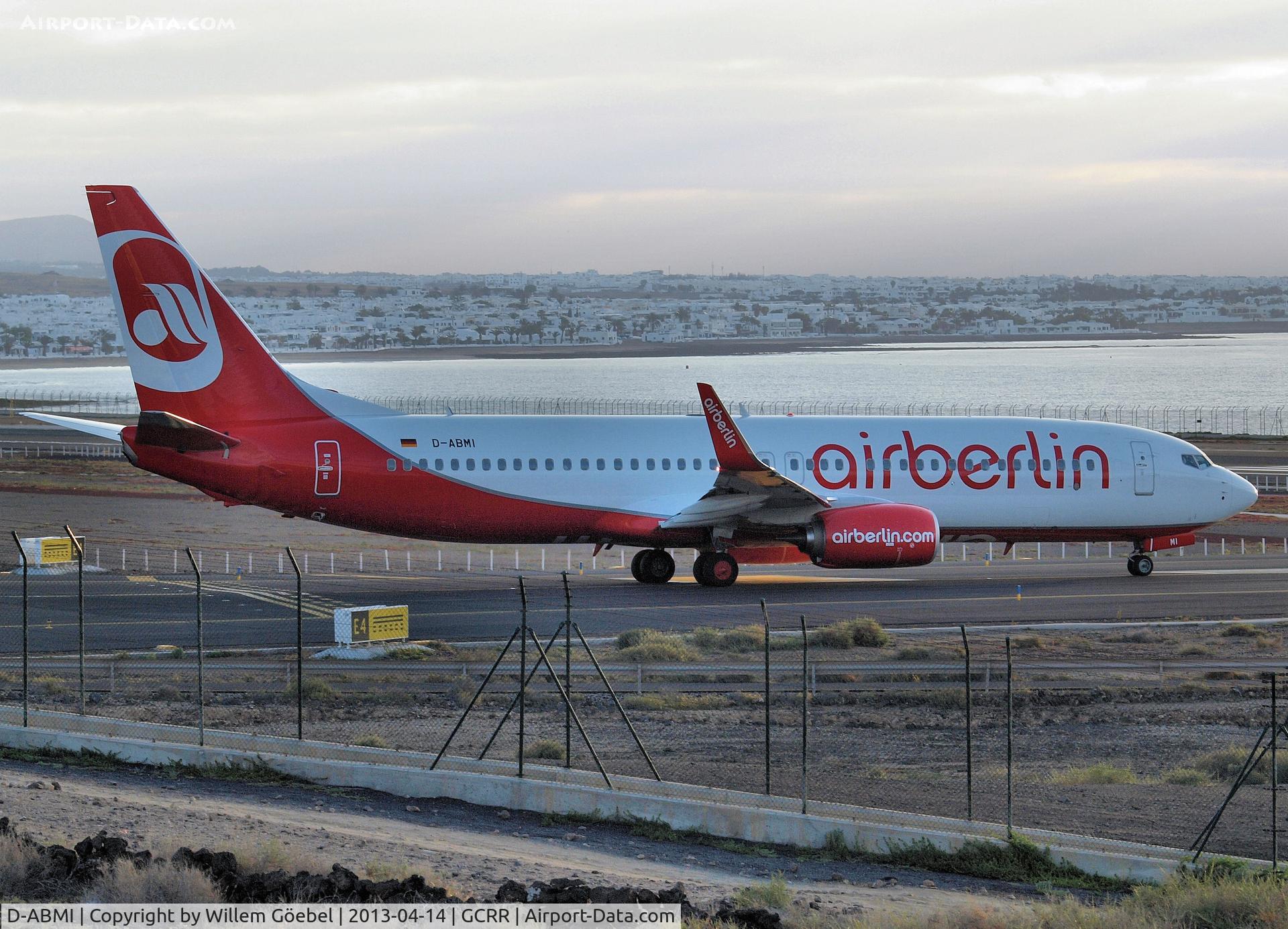 D-ABMI, 2012 Boeing 737-86J C/N 37770, Taxi to the runway of Lanzarote Airport