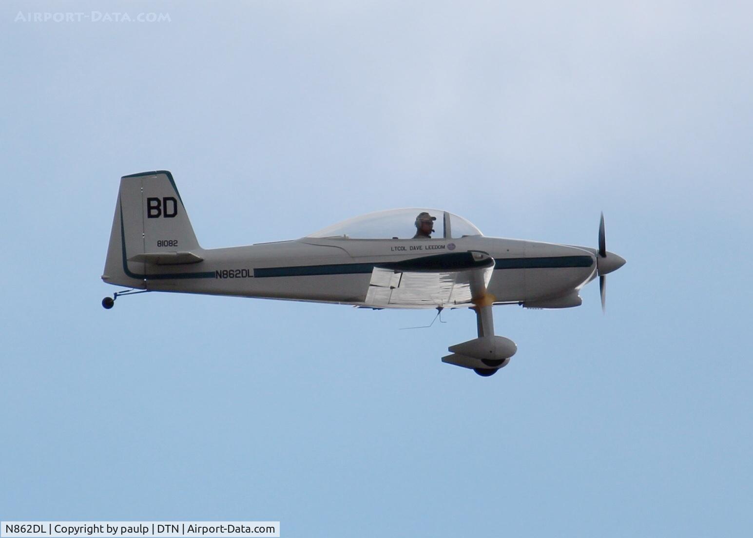 N862DL, 2001 Vans RV-8 C/N 81082, At Downtown Shreveport.