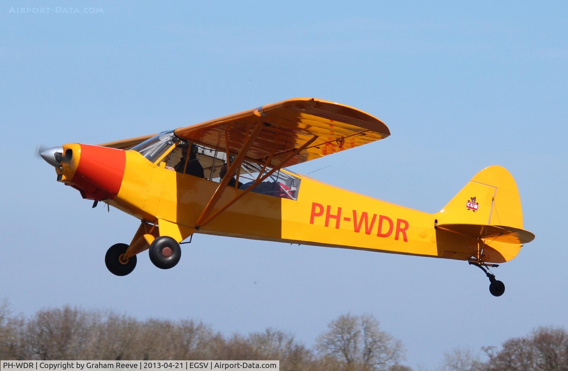 PH-WDR, 1954 Piper L-21B Super Cub (PA-18-135) C/N 18-3852, Departing from Old Buckenham.