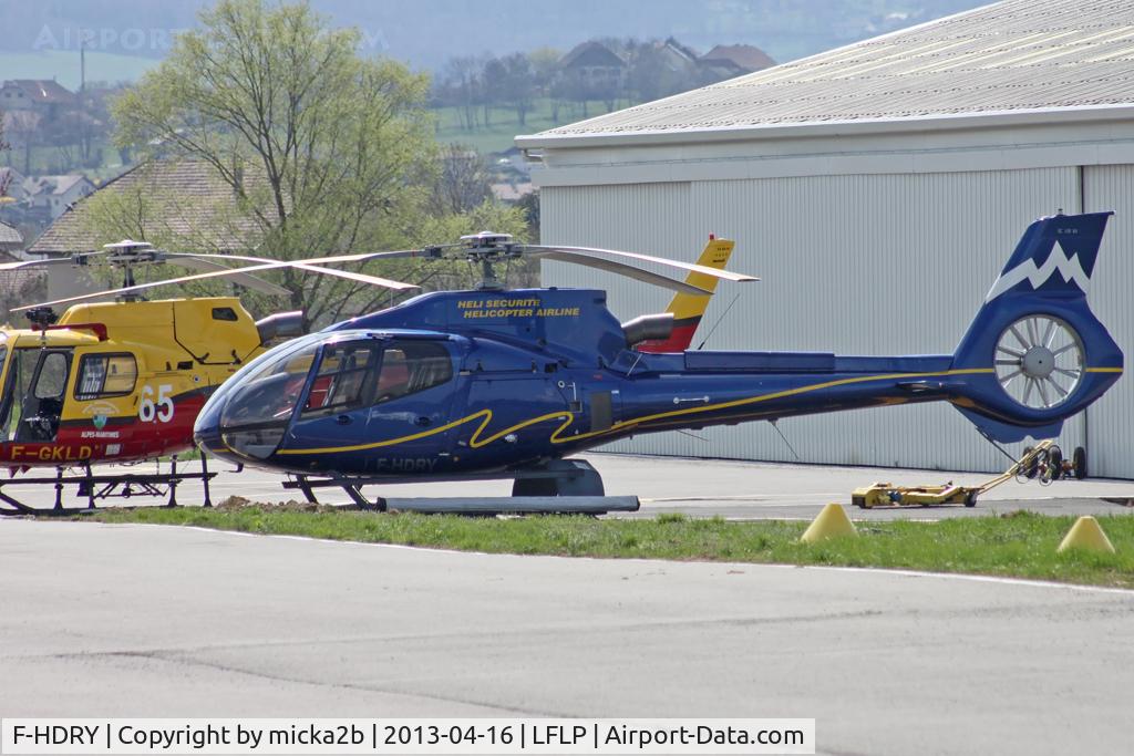 F-HDRY, 2008 Eurocopter EC-130B-4 (AS-350B-4) C/N 4495, Parked