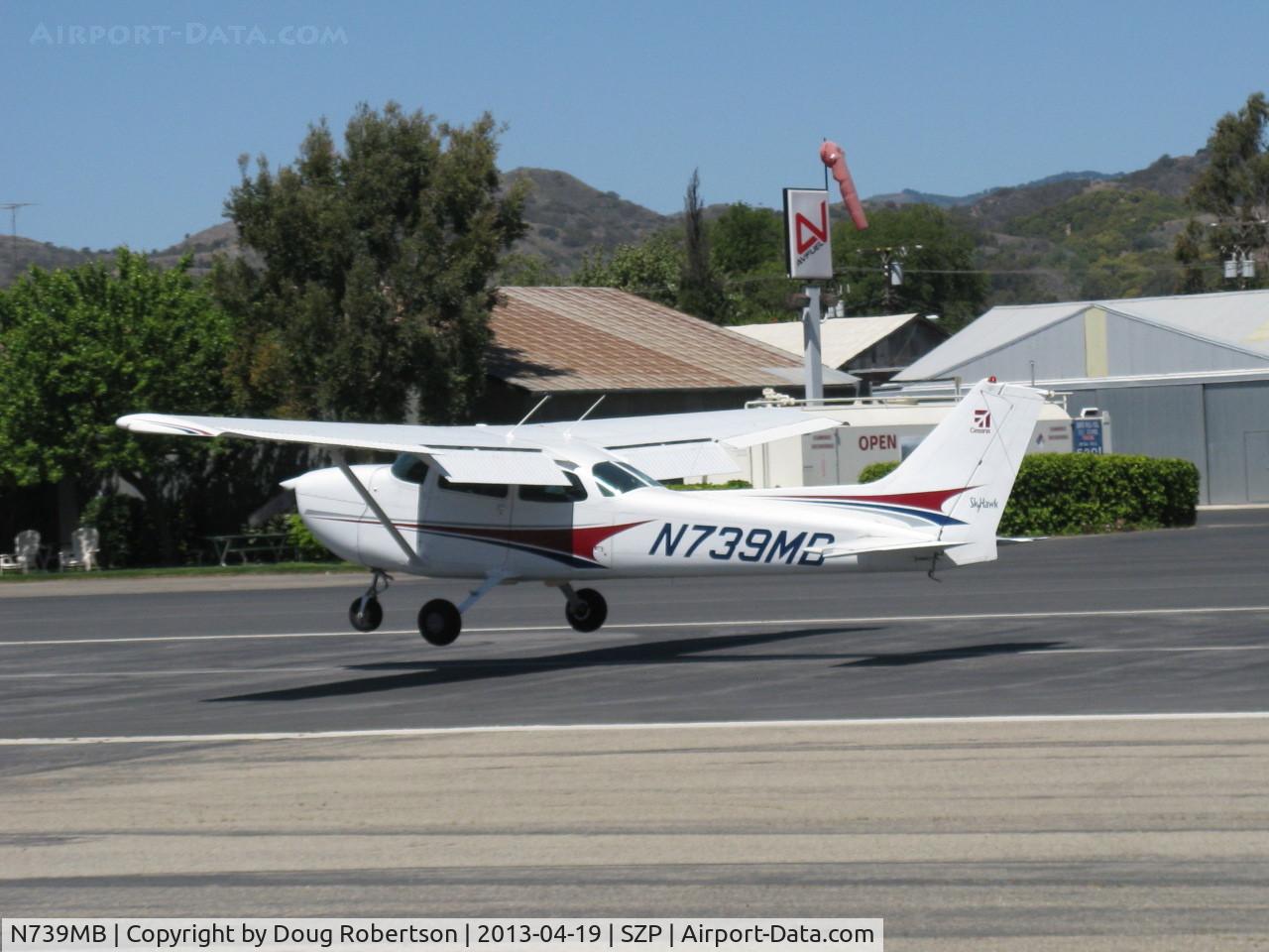 N739MB, 1978 Cessna 172N C/N 17270641, 1978 Cessna 172N SKYHAWK, Lycoming O-320-H2AD 160 Hp, landing Rwy 22