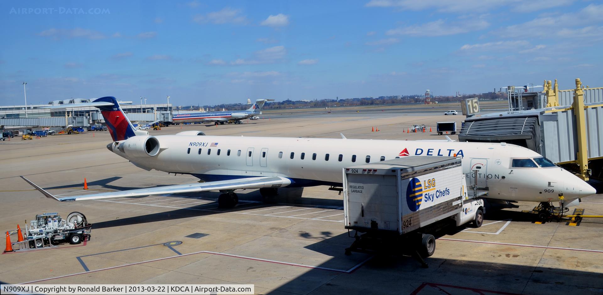 N909XJ, 2007 Bombardier CRJ-900ER (CL-600-2D24) C/N 15141, DCA VA