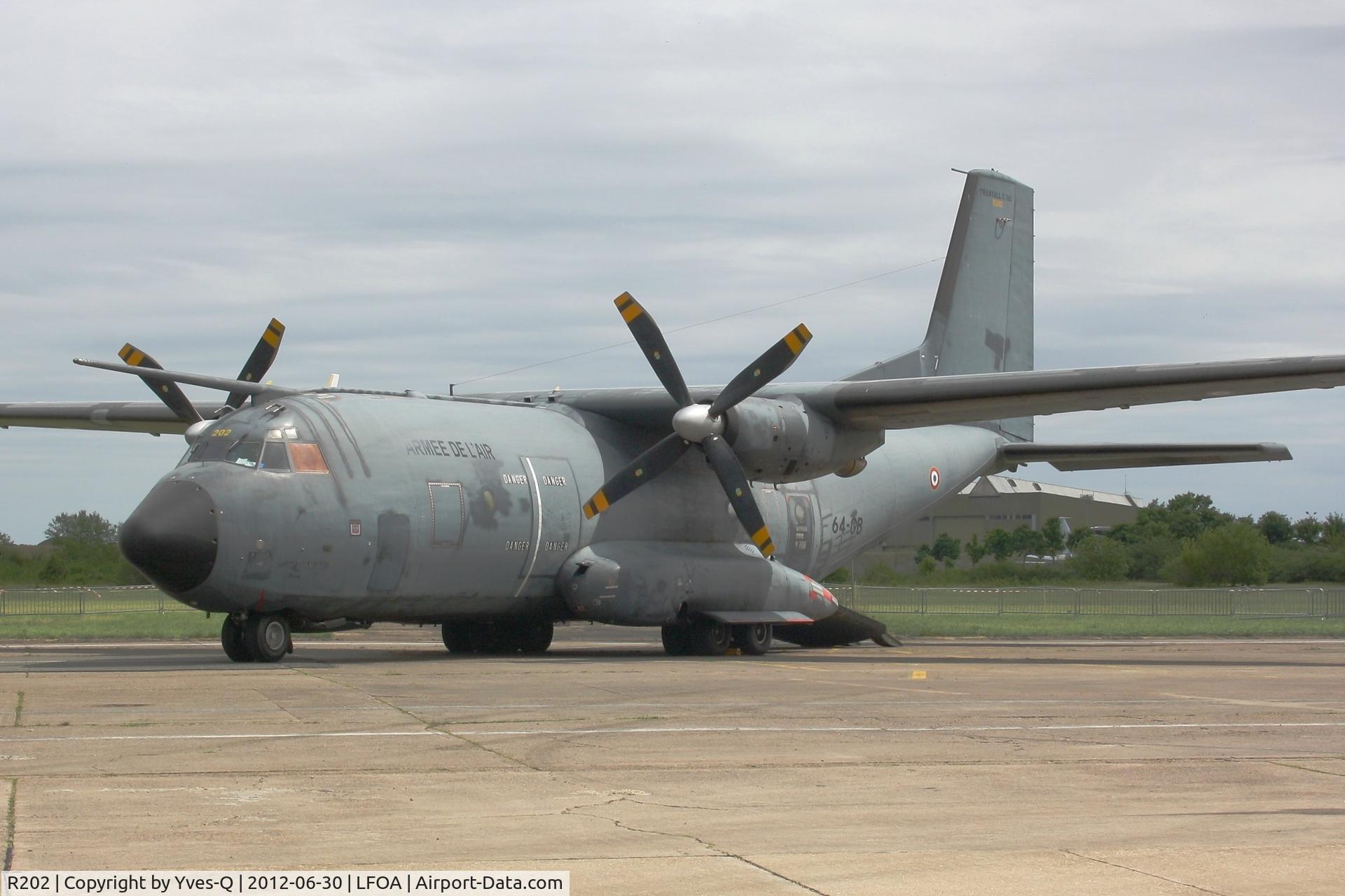 R202, Transall C-160R C/N 202, French Air Force Transall C-160R, Avord Air Base 702 (LFOA)