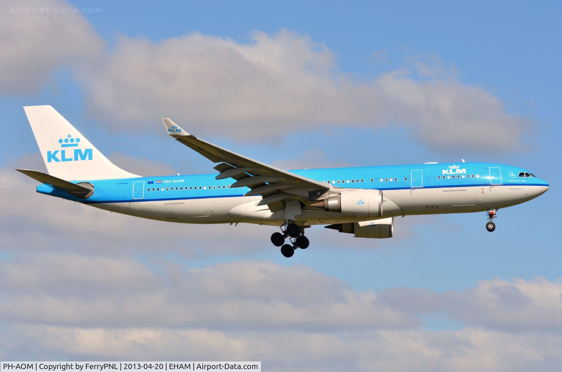PH-AOM, 2010 Airbus A330-203 C/N 1161, KLM A332 landing