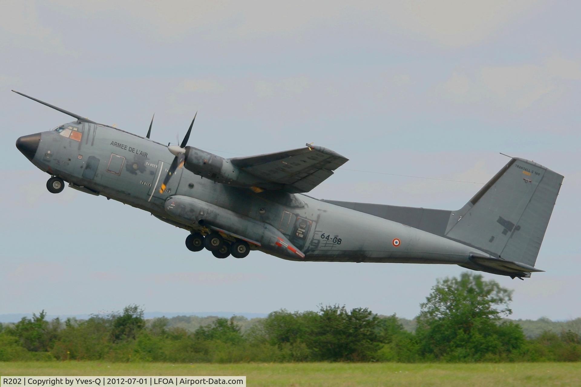 R202, Transall C-160R C/N 202, French Air Force Transall C-160R, Take off rwy 24, Avord Air Base 702 (LFOA) open day 2012