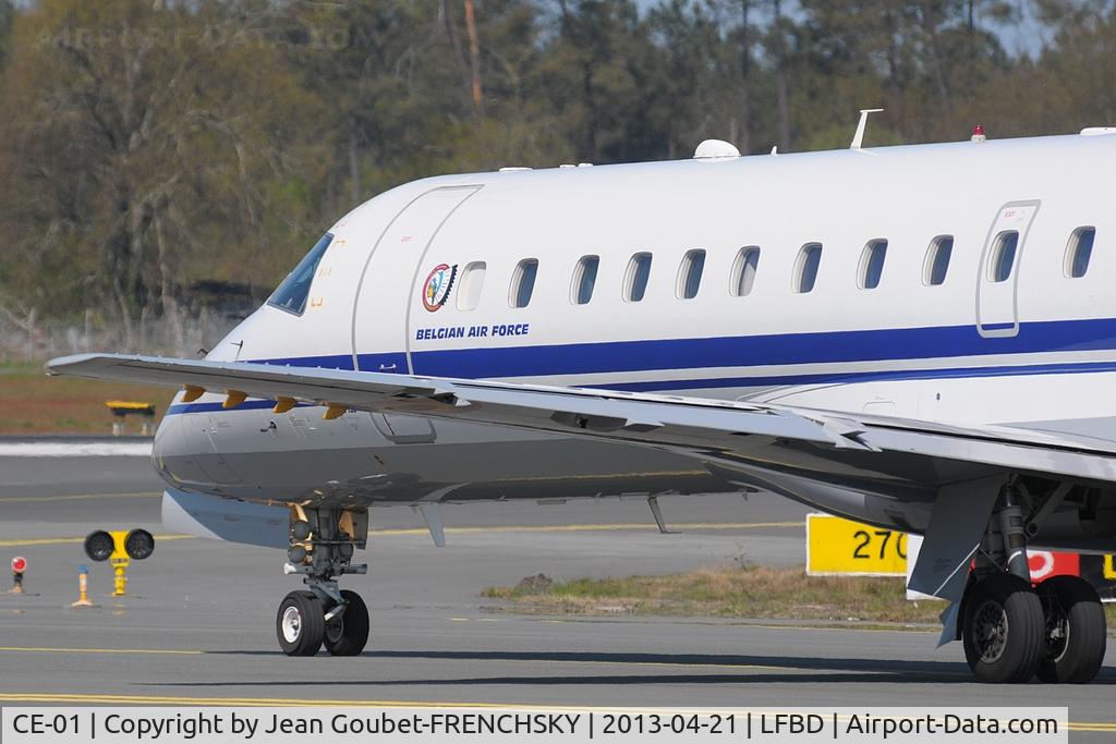 CE-01, 2001 Embraer ERJ-135LR (EMB-135LR) C/N 145449, Belgian Air Force take off 05