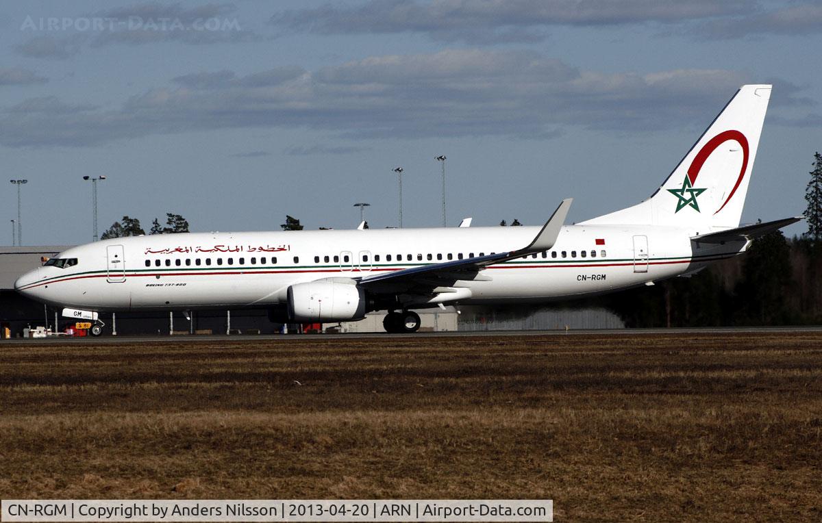 CN-RGM, 2013 Boeing 737-8B6 C/N 33074, Lining up runway 01L.