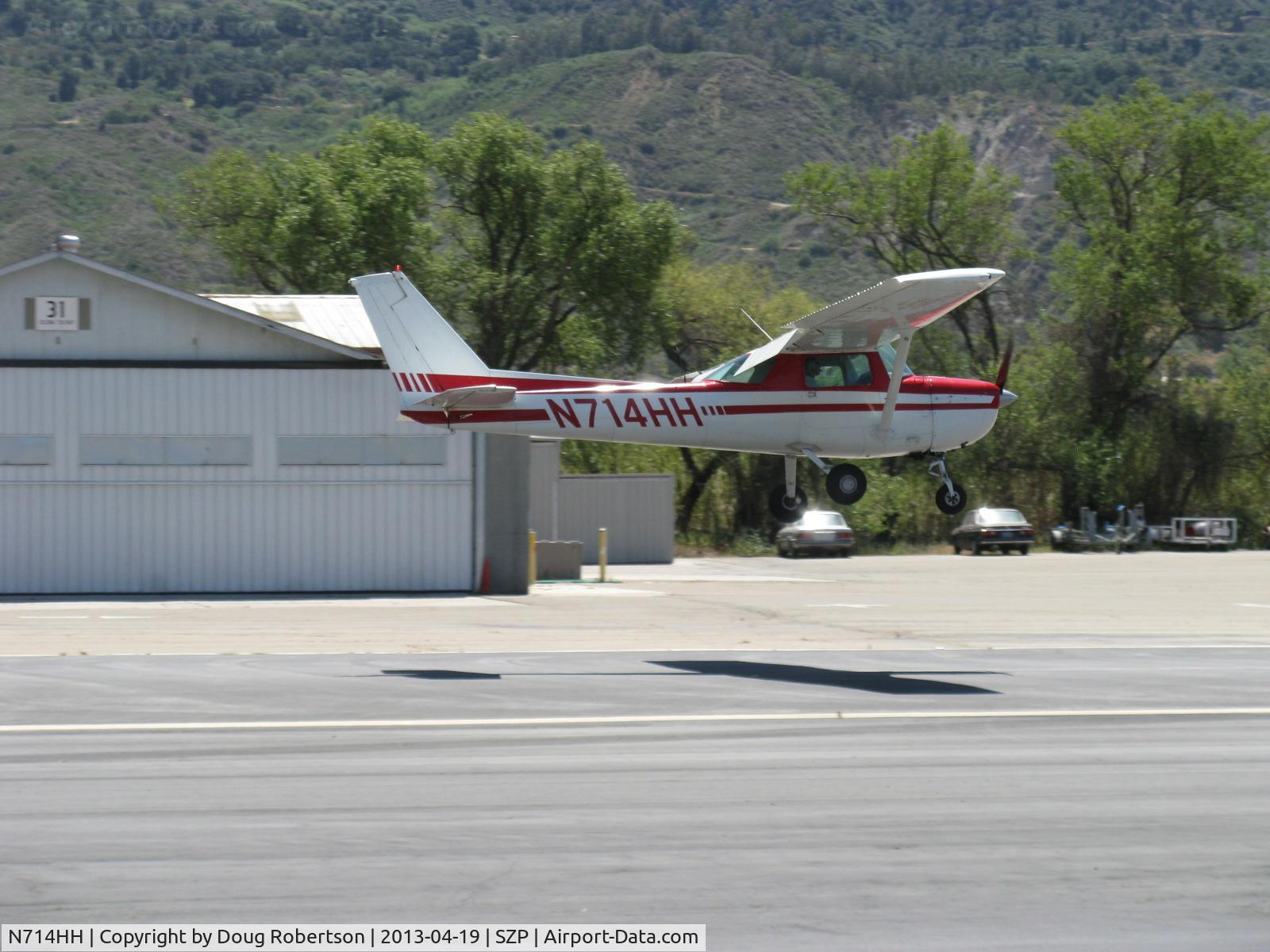 N714HH, 1977 Cessna 150M C/N 15079185, 1977 Cessna 150M, Continental O-200 100 Hp, landing Rwy 22