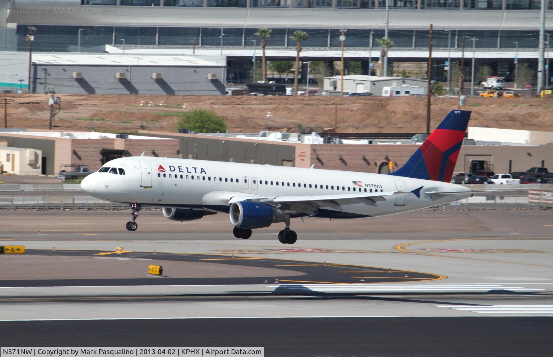 N371NW, 2001 Airbus A320-212 C/N 1535, Airbus A320