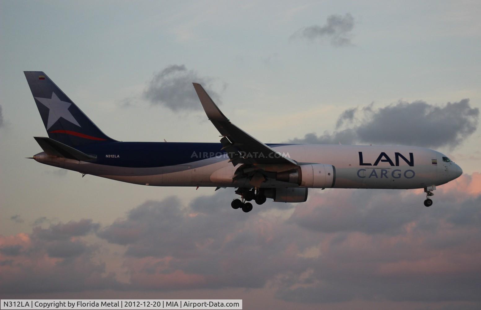 N312LA, 2001 Boeing 767-316F C/N 32572, LAN Cargo 767