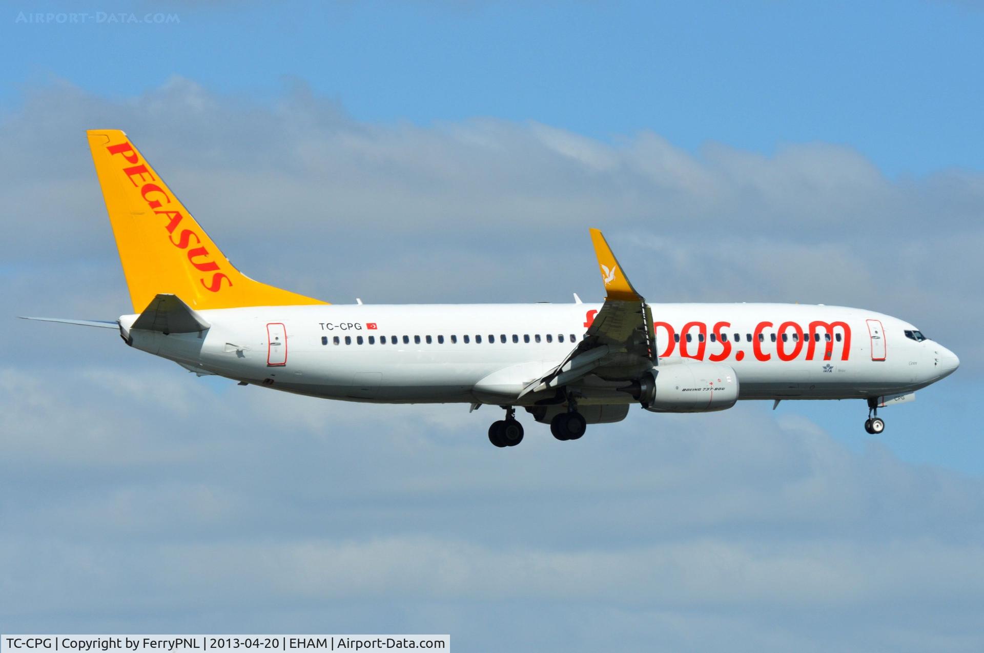 TC-CPG, 2012 Boeing 737-82R C/N 40880, Pegasus B738 landing