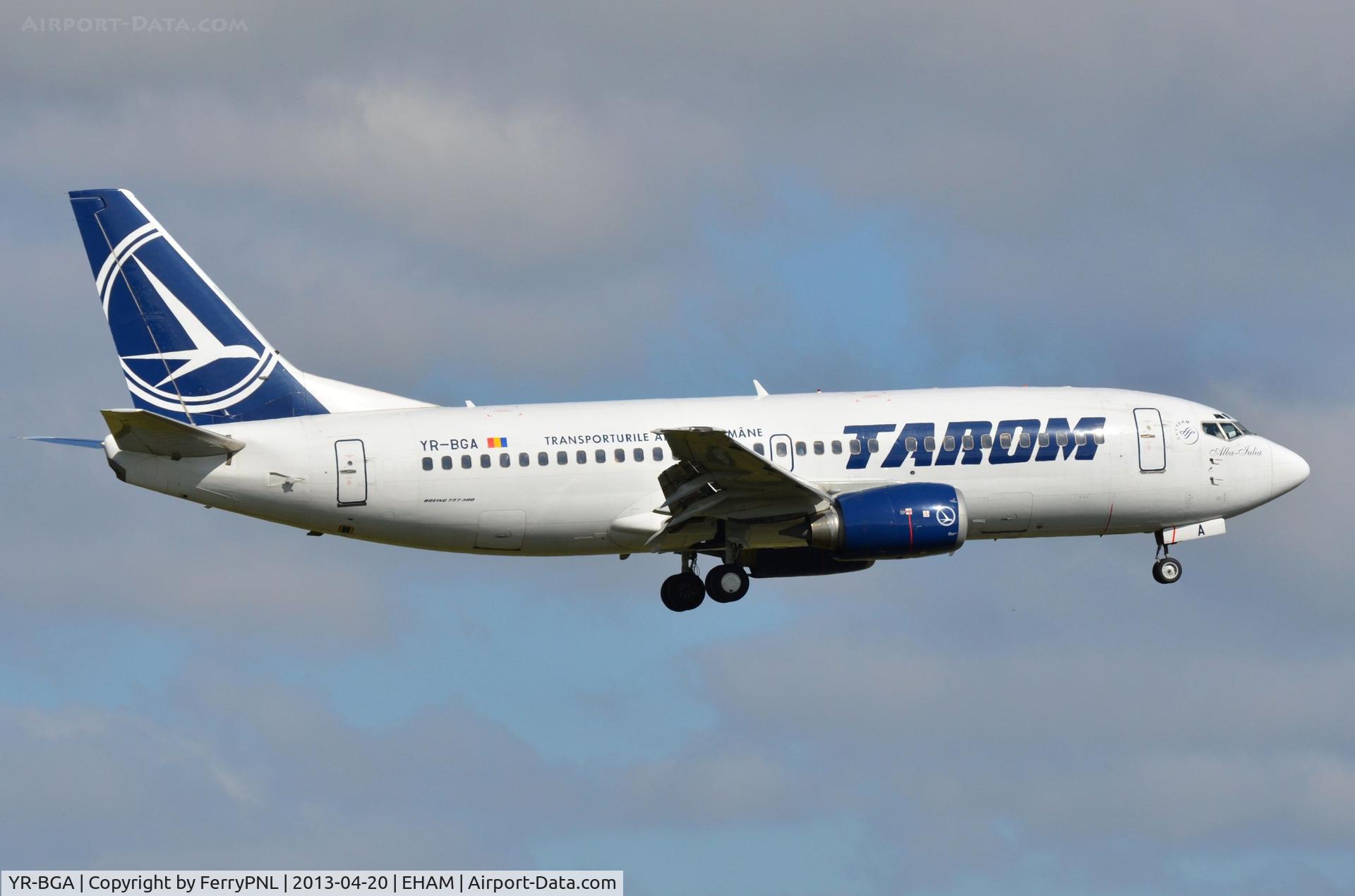 YR-BGA, 1993 Boeing 737-38J C/N 27179, Tarom B733 landing in AMS