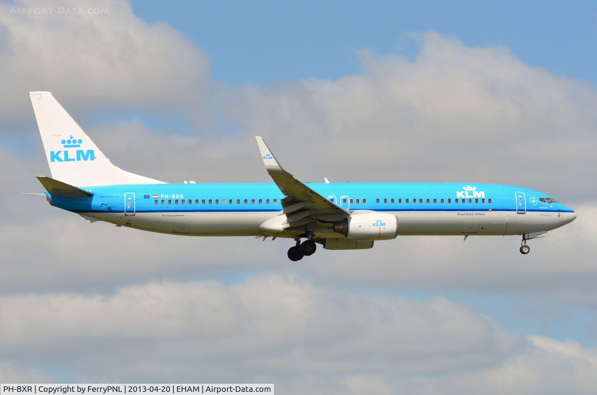 PH-BXR, 2001 Boeing 737-9K2 C/N 29601, KLM B739 landing