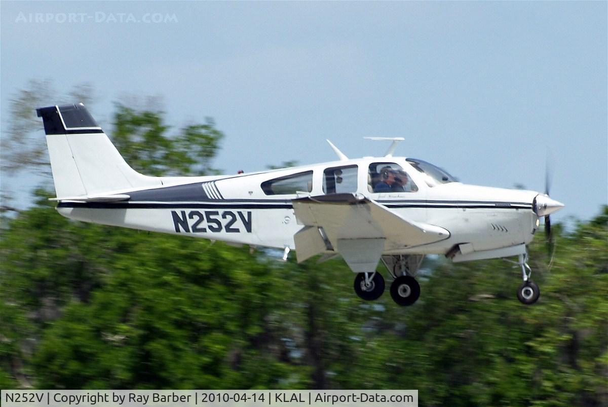 N252V, 1971 Beech F33A Bonanza C/N CE-321, Beech F33A Bonanza [CE-321] Lakeland-Linder~N 14/04/2010