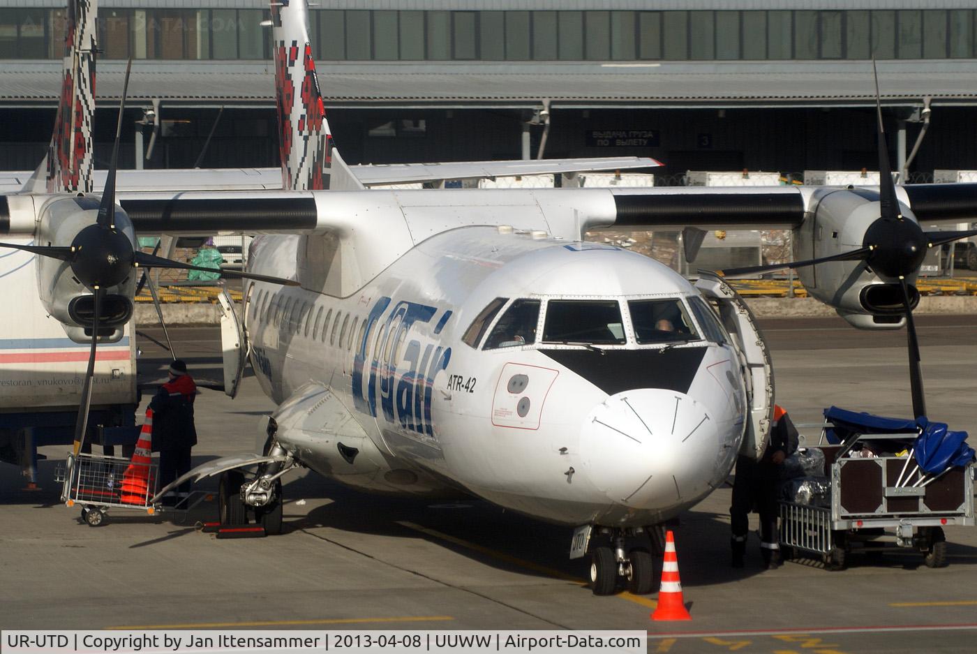 UR-UTD, 1987 ATR 42-312 C/N 068, EI-UTD @ VKO