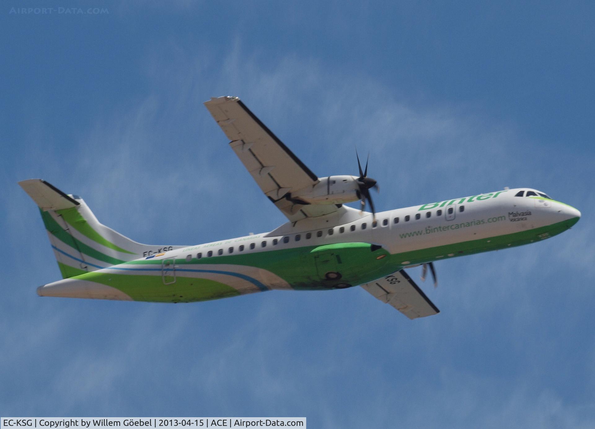 EC-KSG, 2008 ATR 72-212A C/N 796, Take off from Lanzarpote Airport