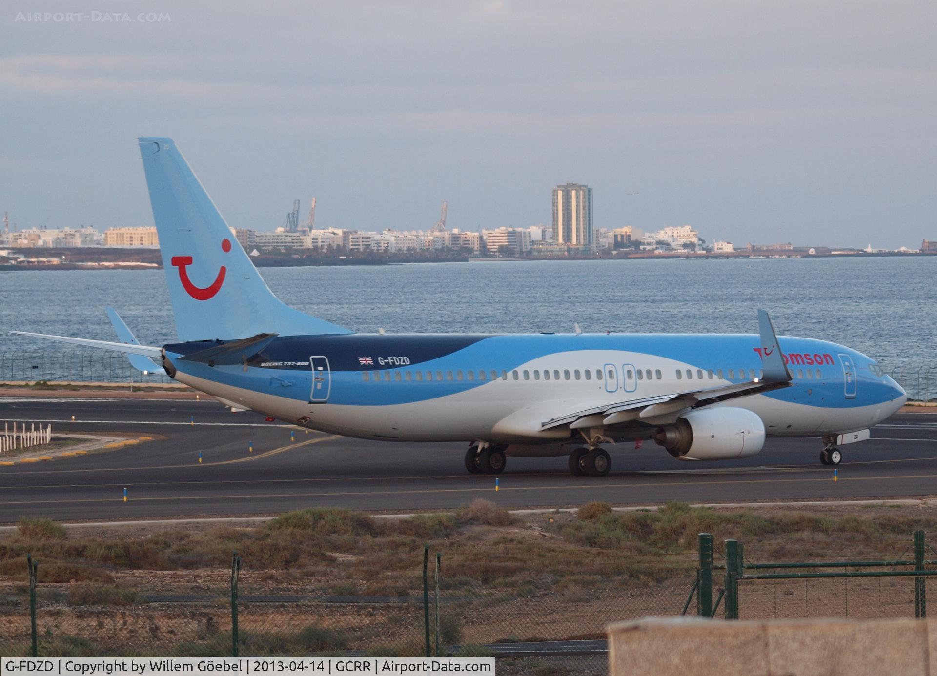 G-FDZD, 2007 Boeing 737-8K5 C/N 35132, Taxi to the runway of Lanzarote Airport