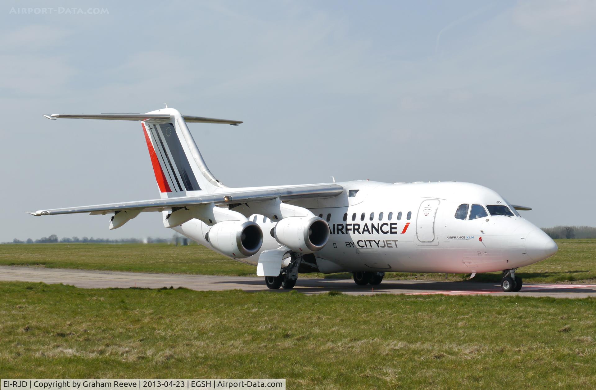 EI-RJD, 1998 BAE Systems Avro 146-RJ85 C/N E.2334, About to depart.