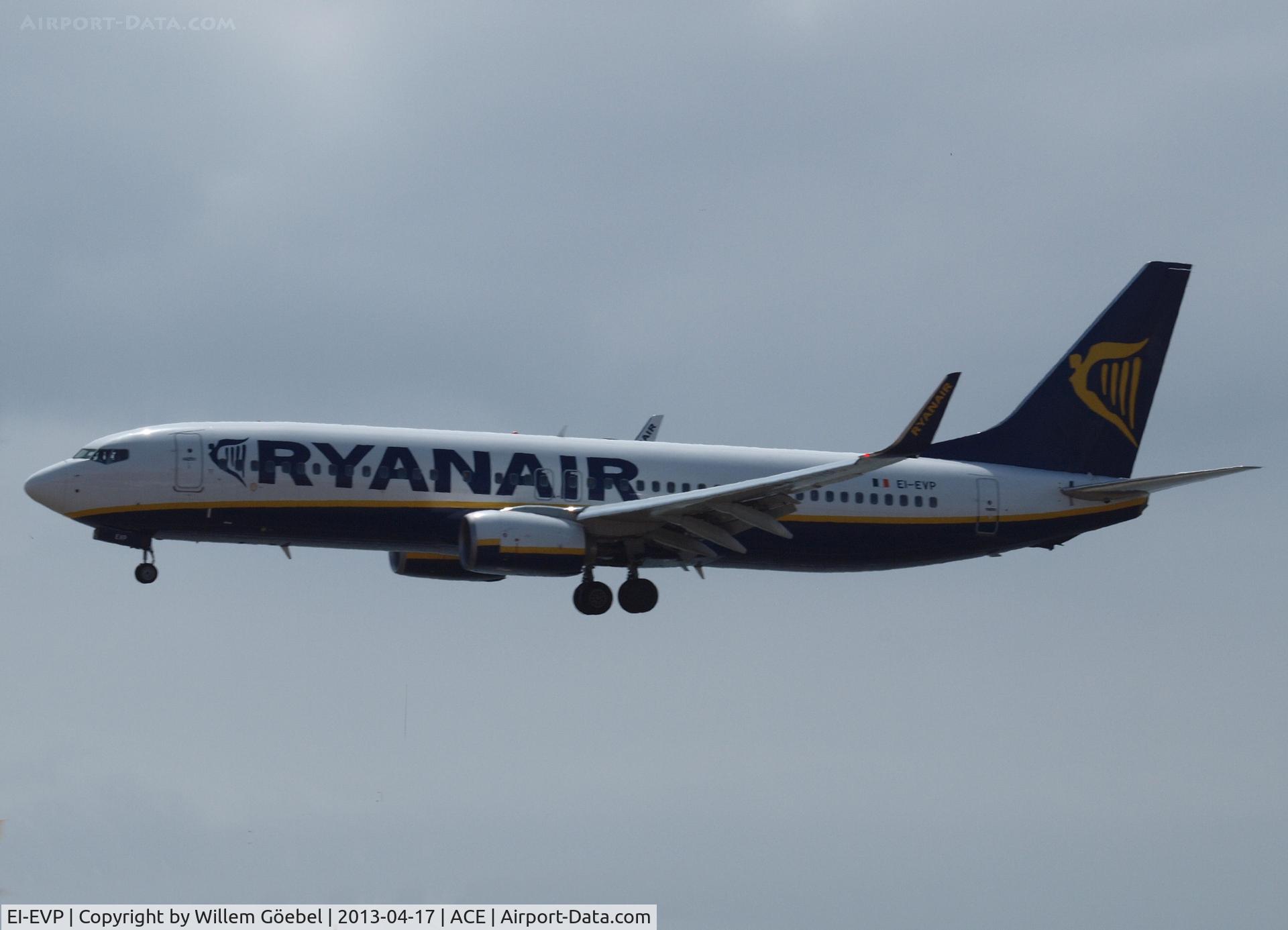 EI-EVP, 2012 Boeing 737-8AS C/N 40293, Landing on Lanzarote Airport