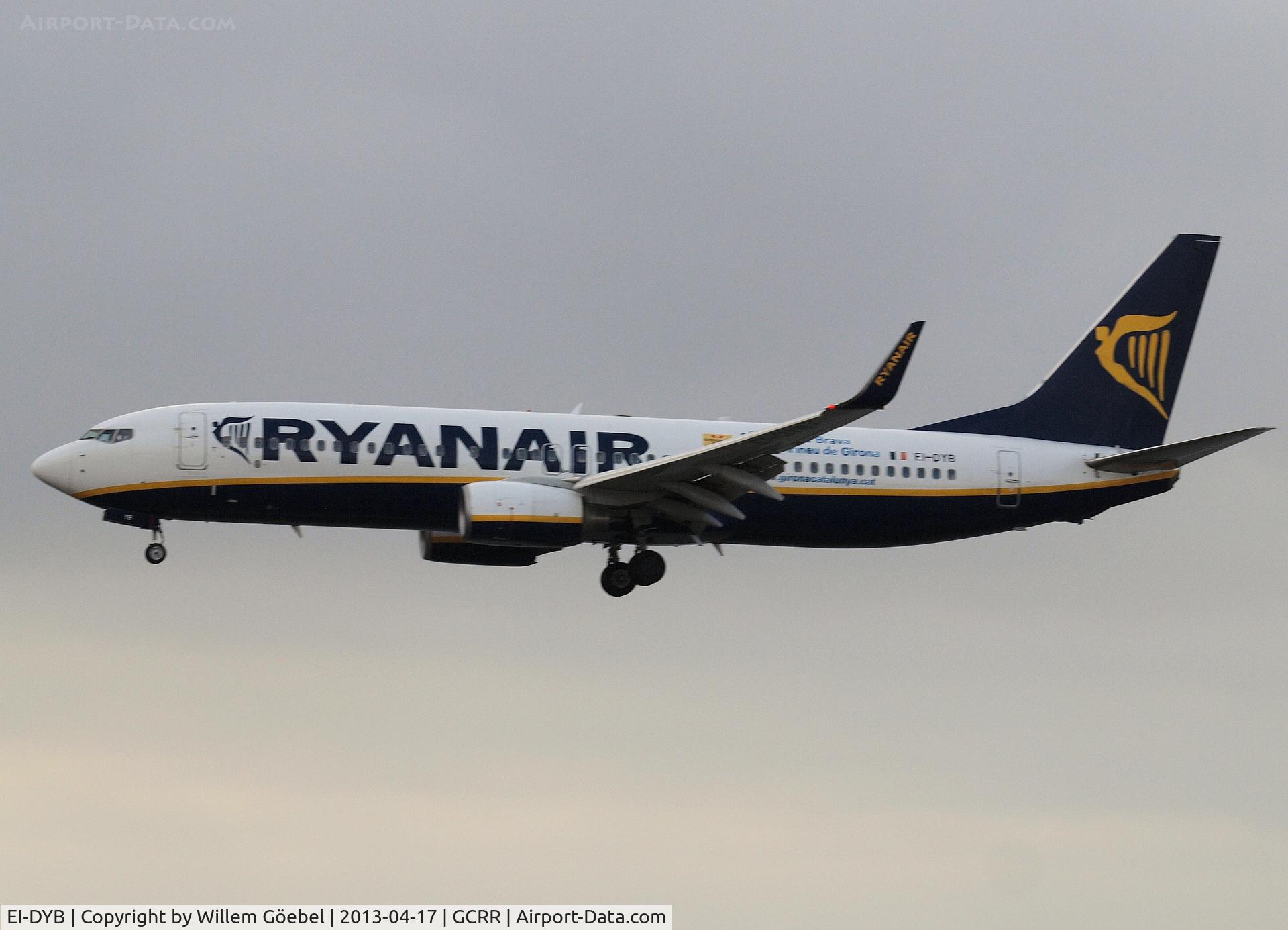 EI-DYB, 2008 Boeing 737-8AS C/N 33633, Landing on Lanzarote Airport