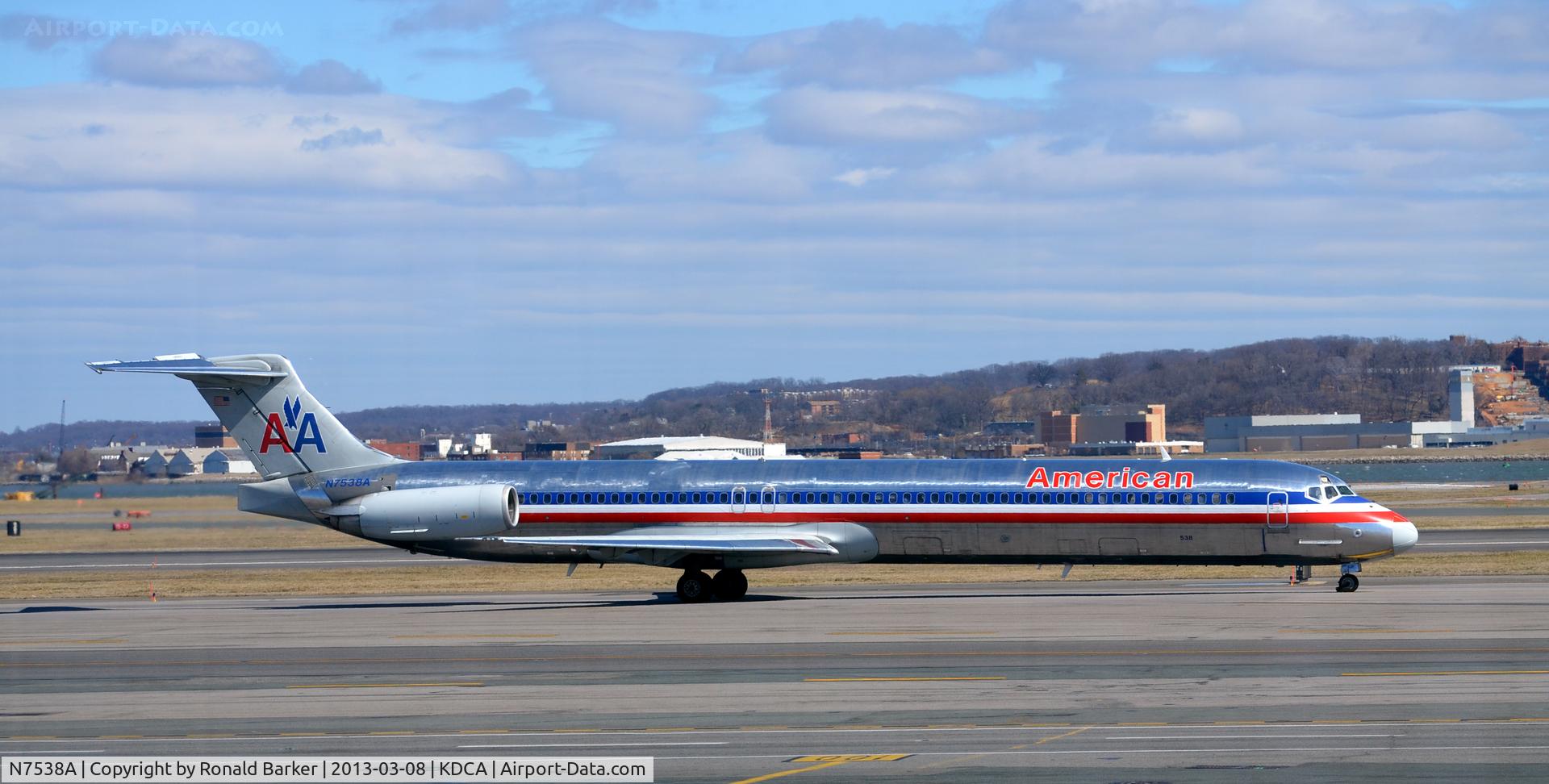 N7538A, 1990 McDonnell Douglas MD-82 (DC-9-82) C/N 49992, Taxi DCA