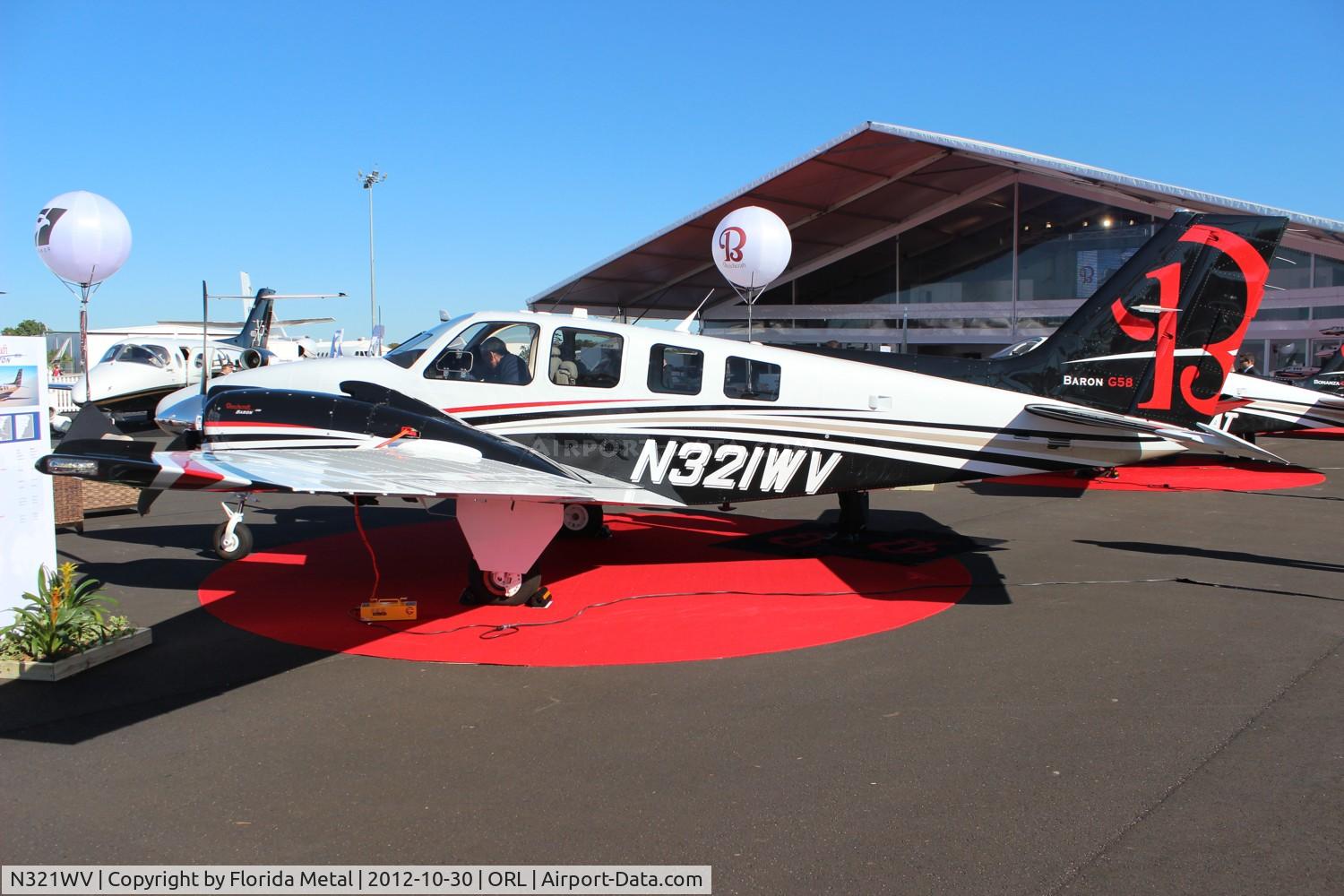 N321WV, 2012 Hawker Beechcraft Corp G58 Baron C/N TH-2343, Beech G58 at NBAA