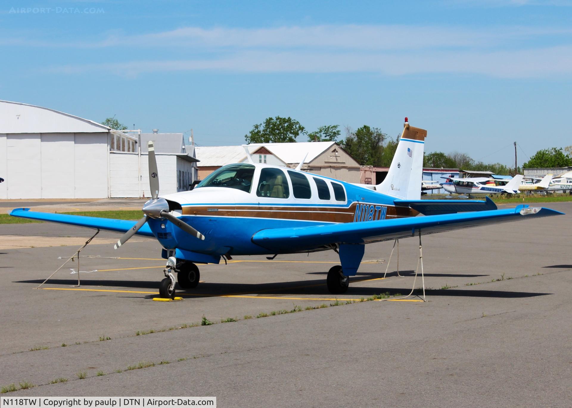 N118TW, 1973 Beech A36 Bonanza 36 C/N E-463, At Downtown Shreveport.