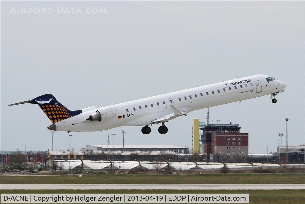 D-ACNE, 2009 Bombardier CRJ-900ER (CL-600-2D24) C/N 15241, Westbound take off to DUS....