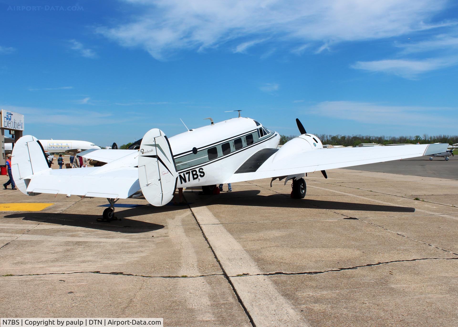 N7BS, 1954 Beech E18S C/N BA-18, At Downtown Shreveport.