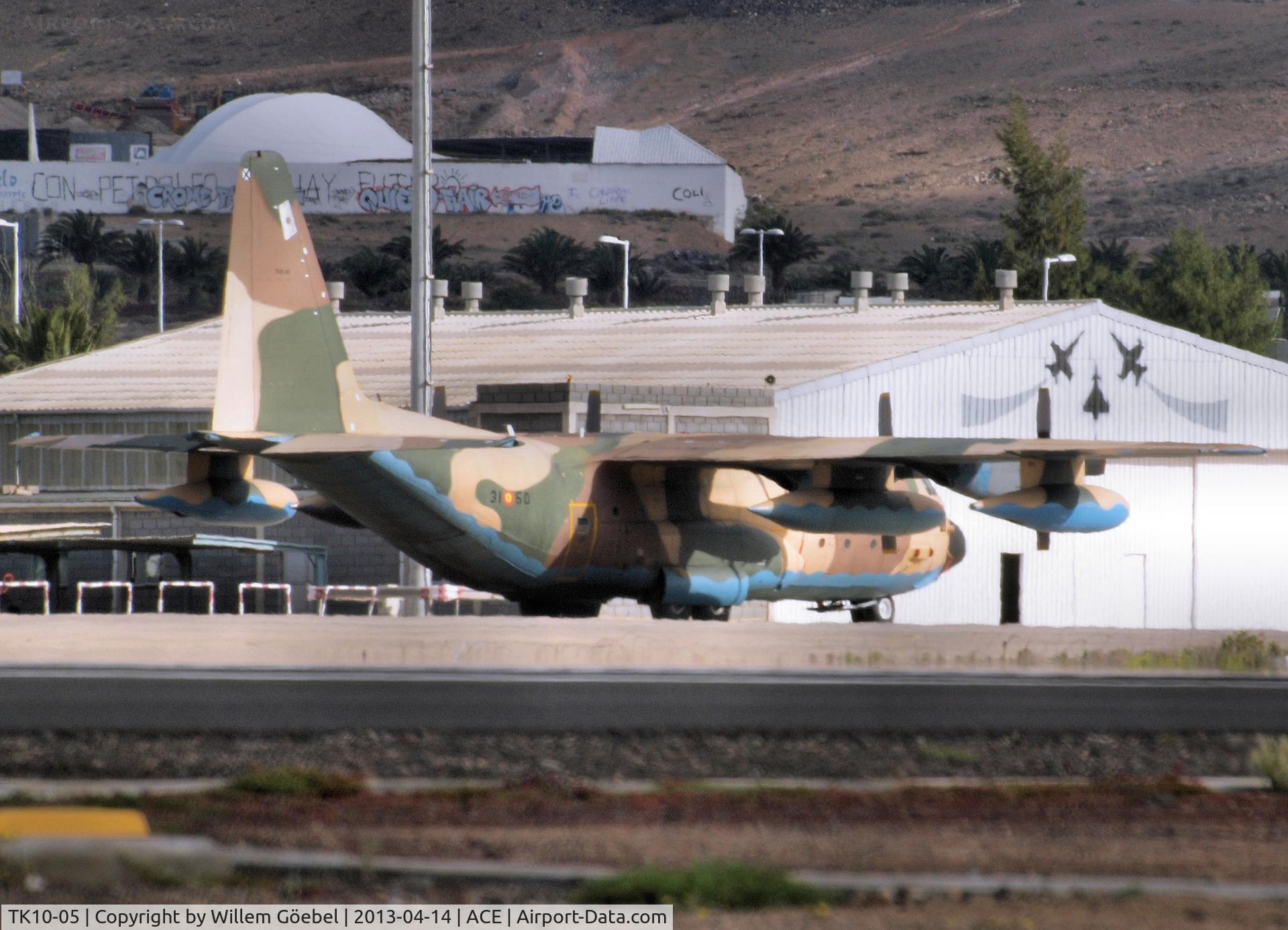 TK10-05, Lockheed KC-130H Hercules C/N 382-4642, Parking on Lanzarote Airport