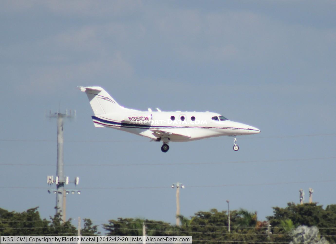 N351CW, Raytheon Aircraft Company 390 C/N RB-53, Beech 390