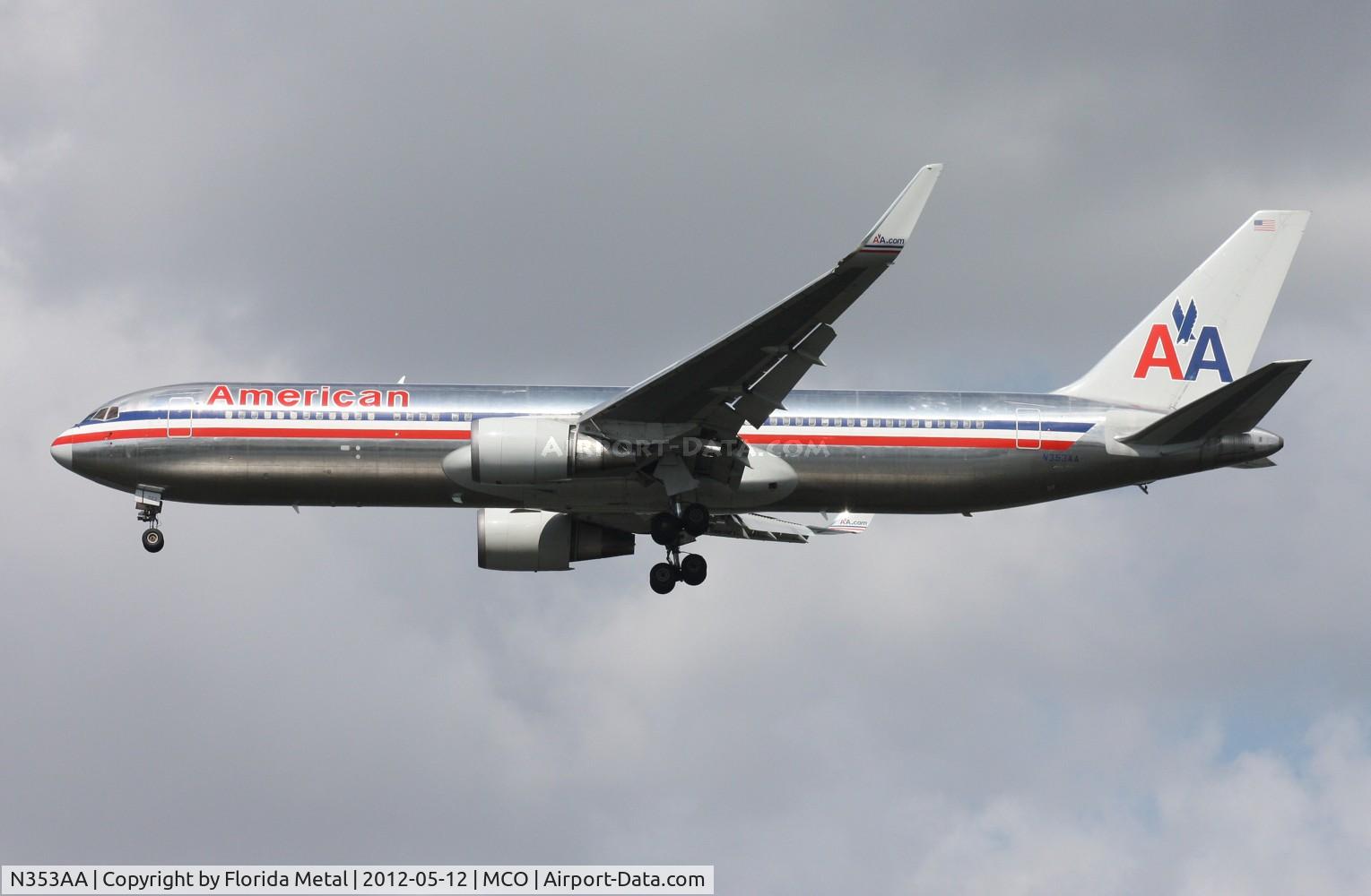 N353AA, 1988 Boeing 767-323 C/N 24034, American 767-300