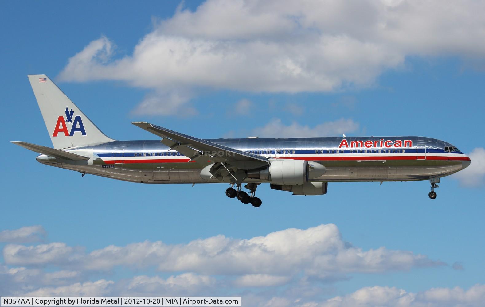 N357AA, 1988 Boeing 767-323 C/N 24038, American 767-300