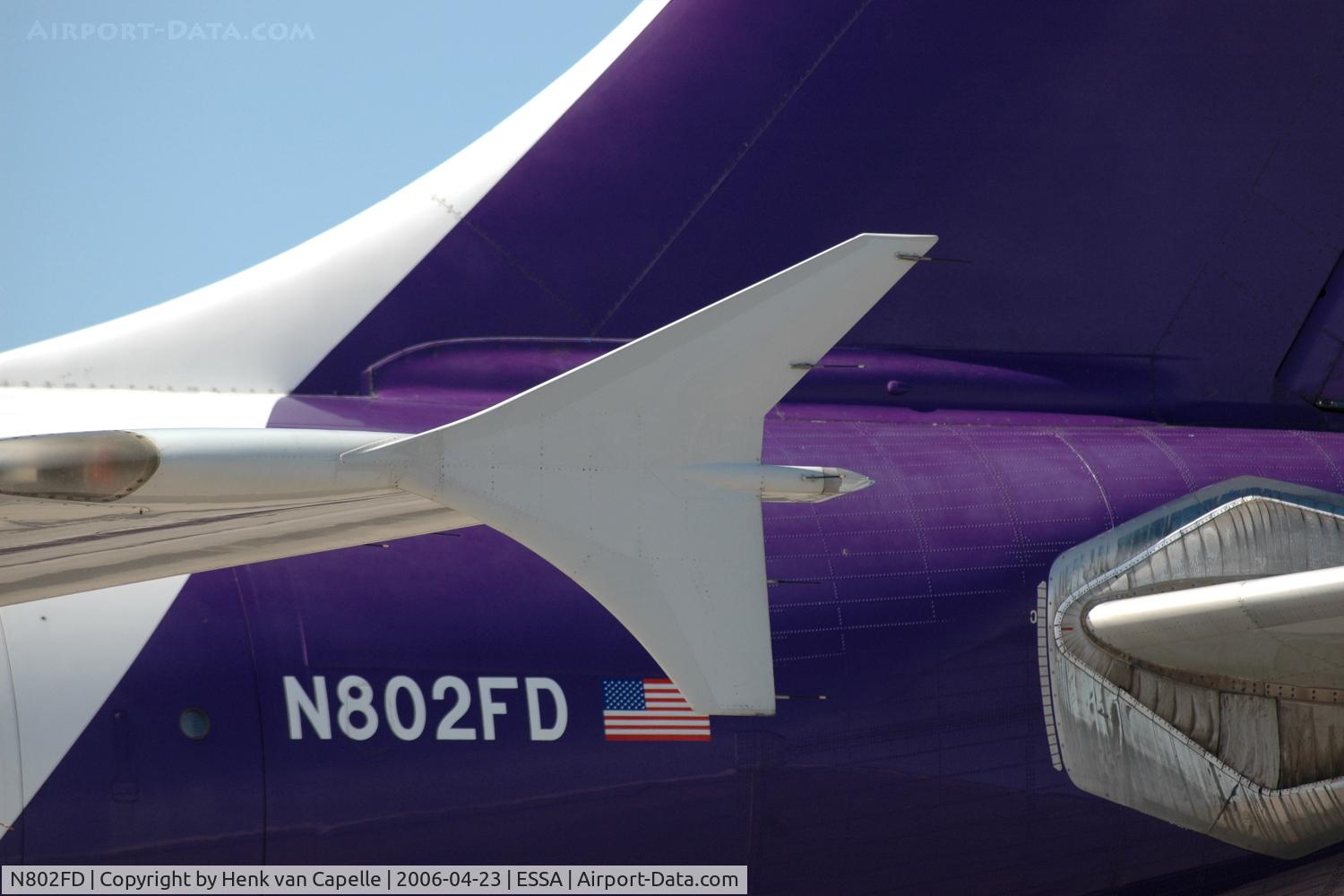 N802FD, 1990 Airbus A310-324/F C/N 542, Wingtip fence (or winglet) of an A310 of FedEx at Stockholm Arlanda airport, Sweden.
