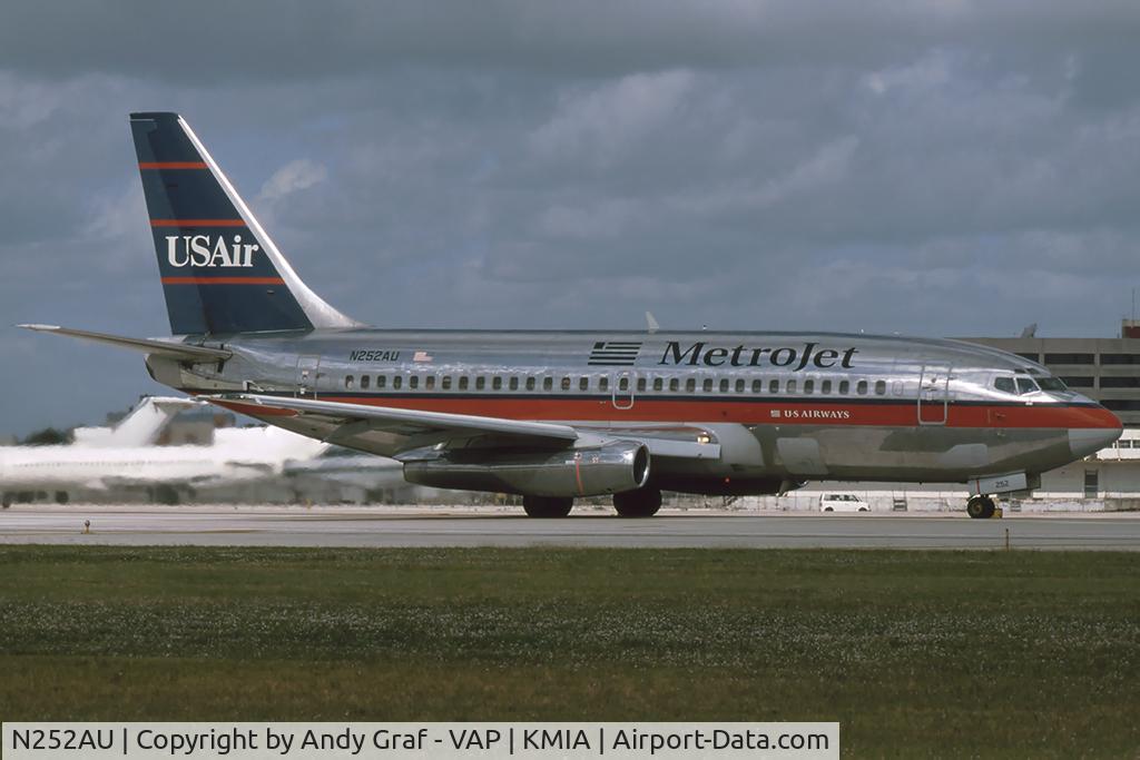 N252AU, 1982 Boeing 737-201 C/N 22758, Metrojet 737-200