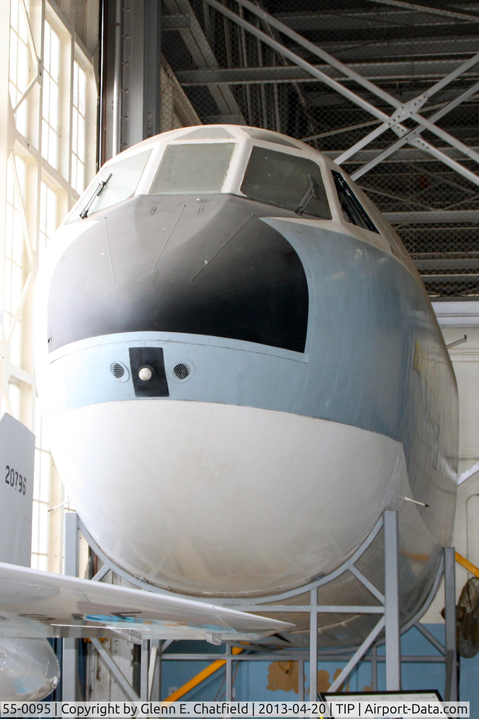 55-0095, 1957 Boeing B-52D-60-BO Stratofortress C/N 17211, Cockpit section on display