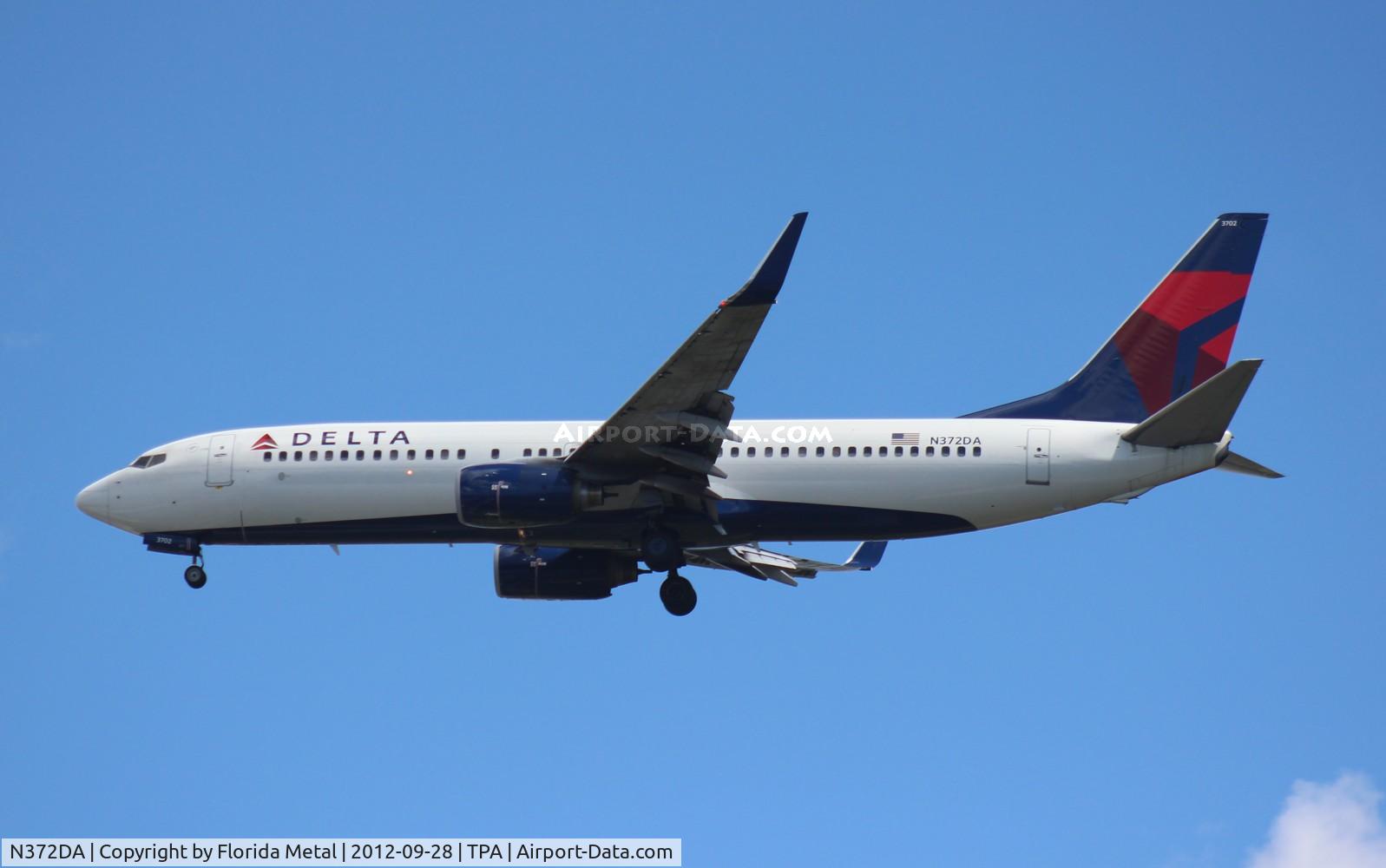 N372DA, 1998 Boeing 737-832 C/N 29620, Delta 737-800
