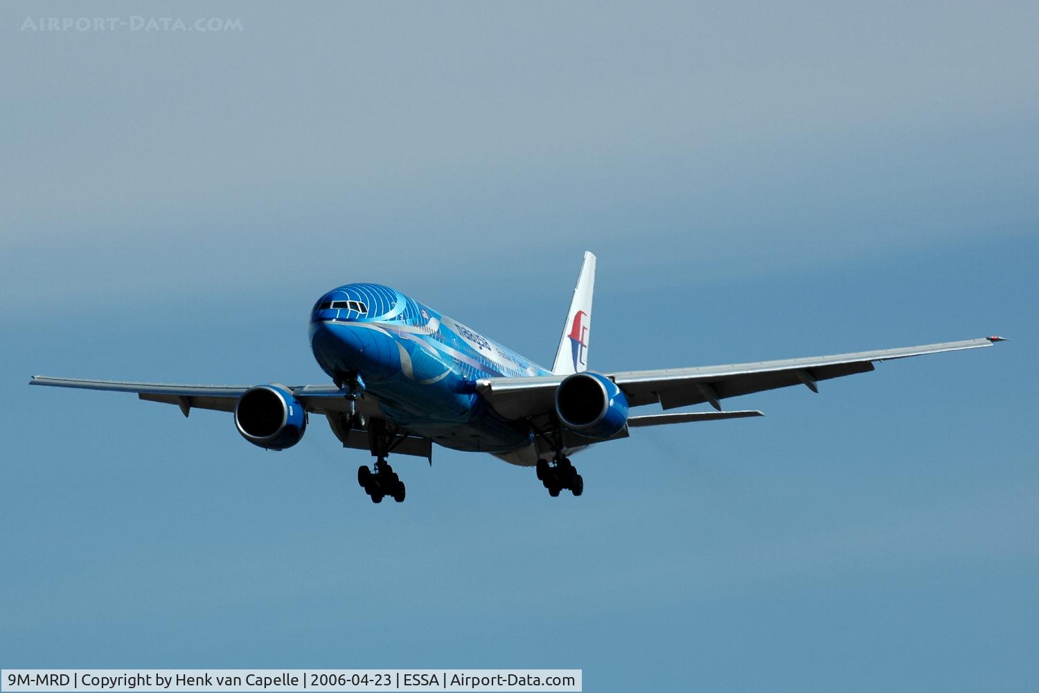 9M-MRD, 1997 Boeing 777-2H6/ER C/N 28411, Malaysian Airlines Boeing 777-200 approaching Stockhom Arlanda airport, Sweden. Very nice livery!